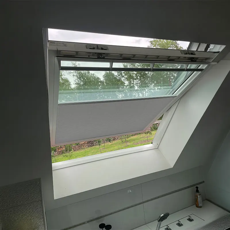 Dachfenster-Plissee